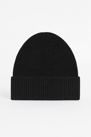 CAP BLACK  - Fashion  from Albione - Just 130 zł! Shop Now at Albione